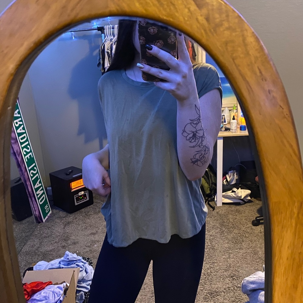 Short sleeve top